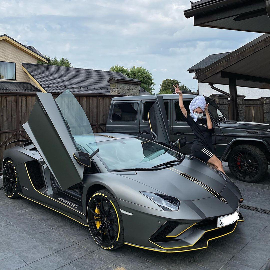 Я исполнила мечту»: Настя Ивлеева купила Lamborghini за 20 миллионов |  RAP.RU