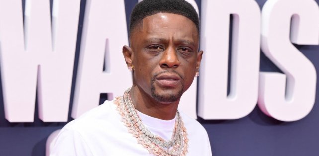 Boosie Badazz забирается на вершину мира, чтобы прославить «Сан-Антонио Сперс» в видео «Cold World».