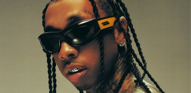 В новом видео «Spooky» Tyga показывает вечеринку на Хэллоуин, которую все пропустили.