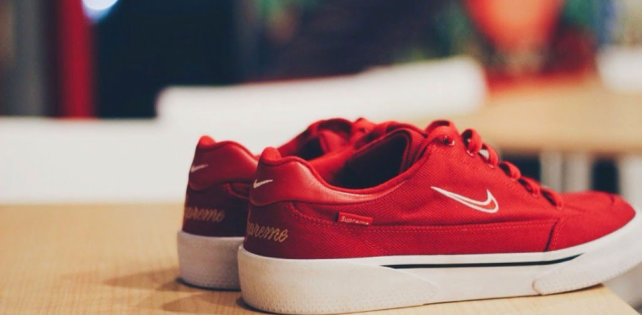 Supreme и Nike анонсировали новую совместную коллекцию