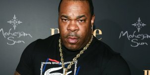 Роковые женщины и спецназовцы в нейросетевом видео Busta Rhymes на сингл «Unleash Me». 